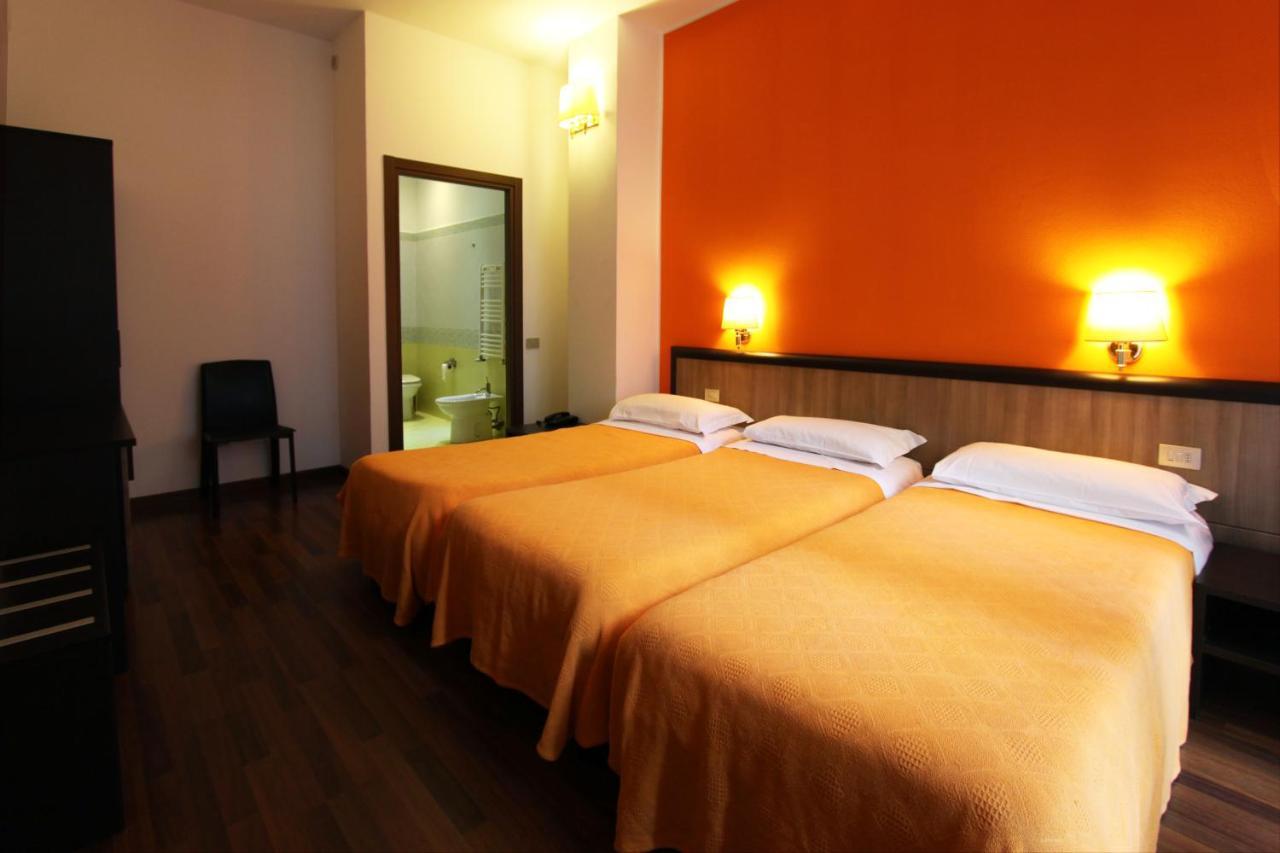 Lux Hotel Durante Milánó Kültér fotó